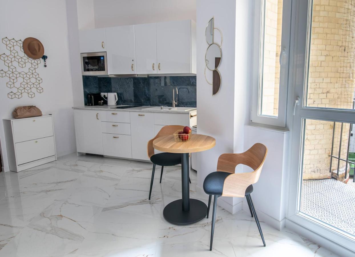 Apartamenty Yeti & Wilka W Centrum Chorzowa - Yeti Ngoại thất bức ảnh
